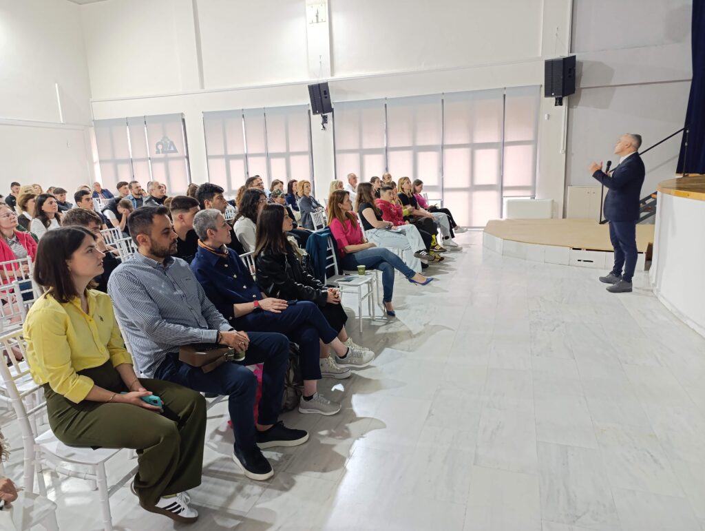 Seminaria epaggelmatikos prosanatolismos 2025 2